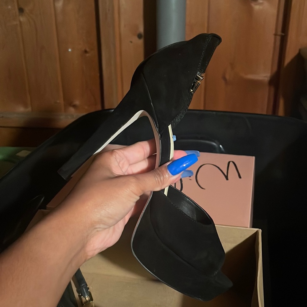 Jessica Simpson heels worn once can’t even tell